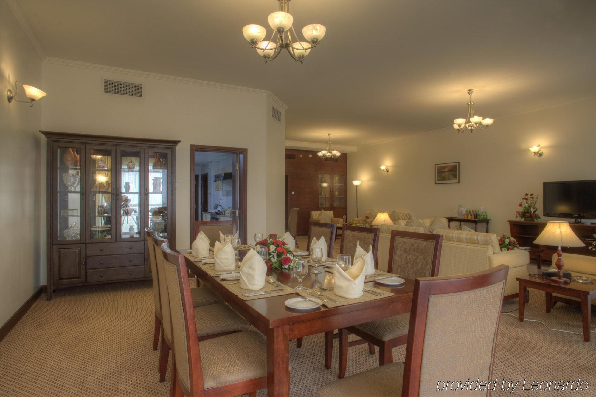 Siji Hotel Apartments Fujairah Restaurant photo