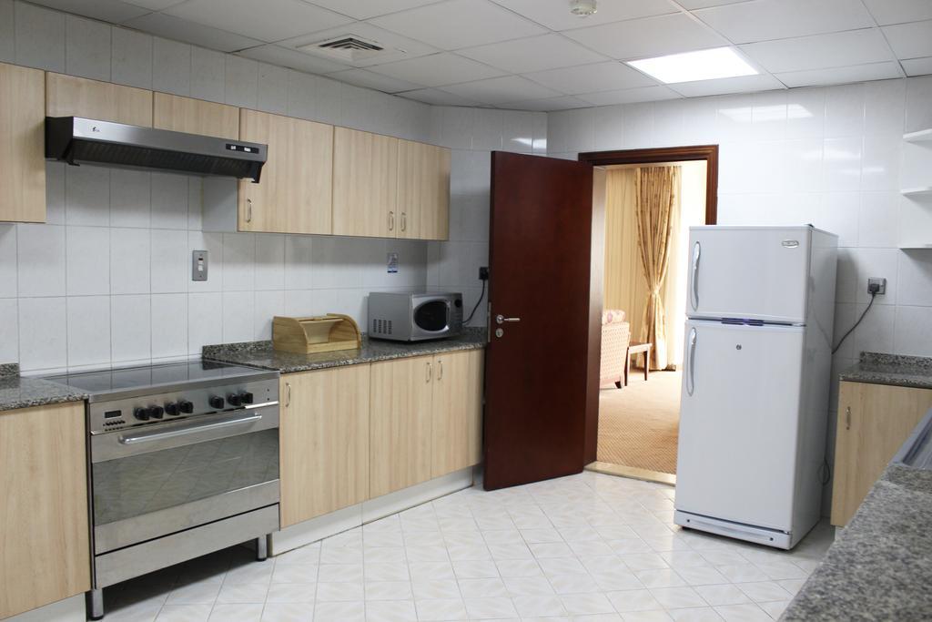 Siji Hotel Apartments Fujairah Exterior photo
