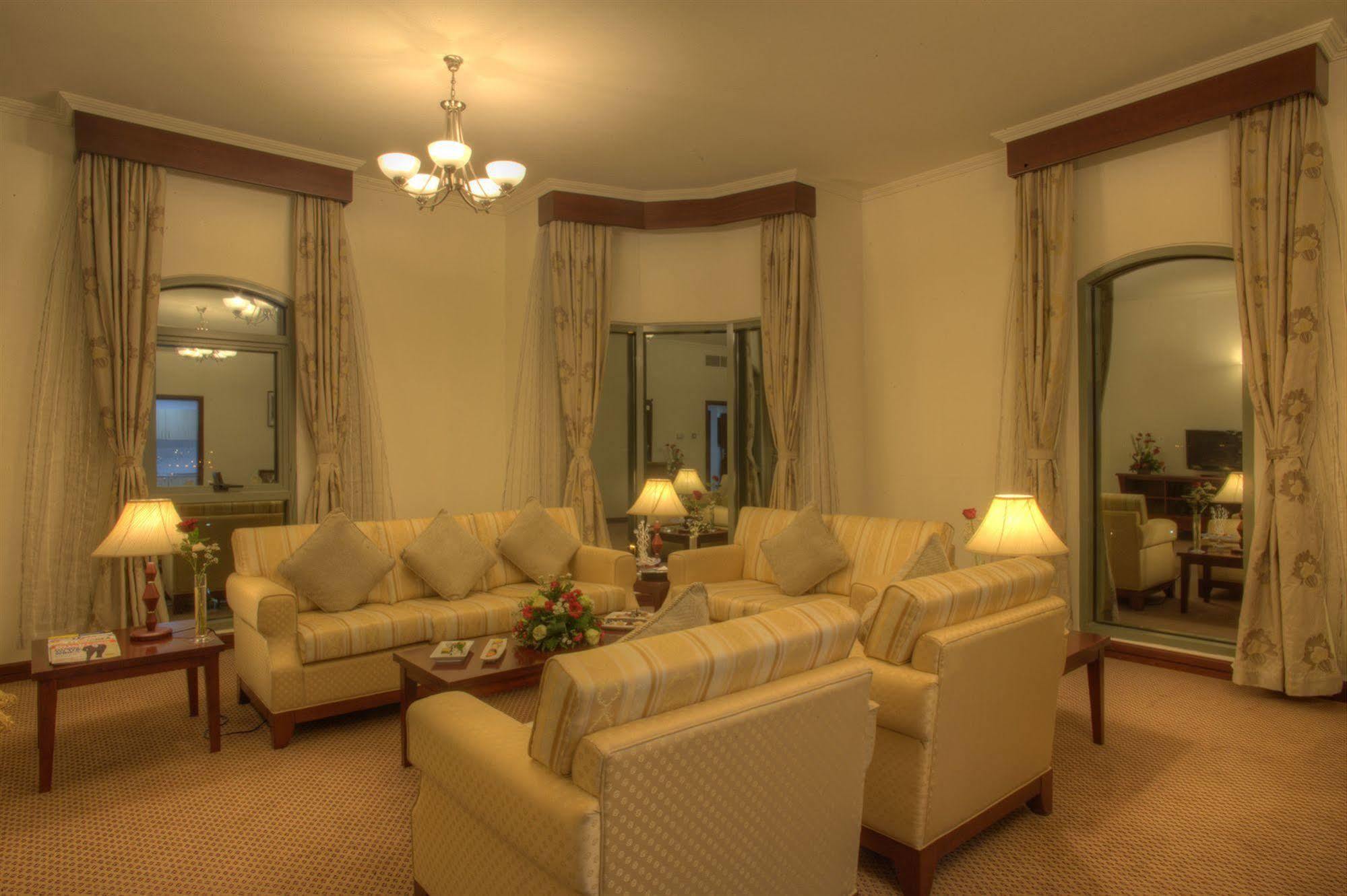 Siji Hotel Apartments Fujairah Exterior photo