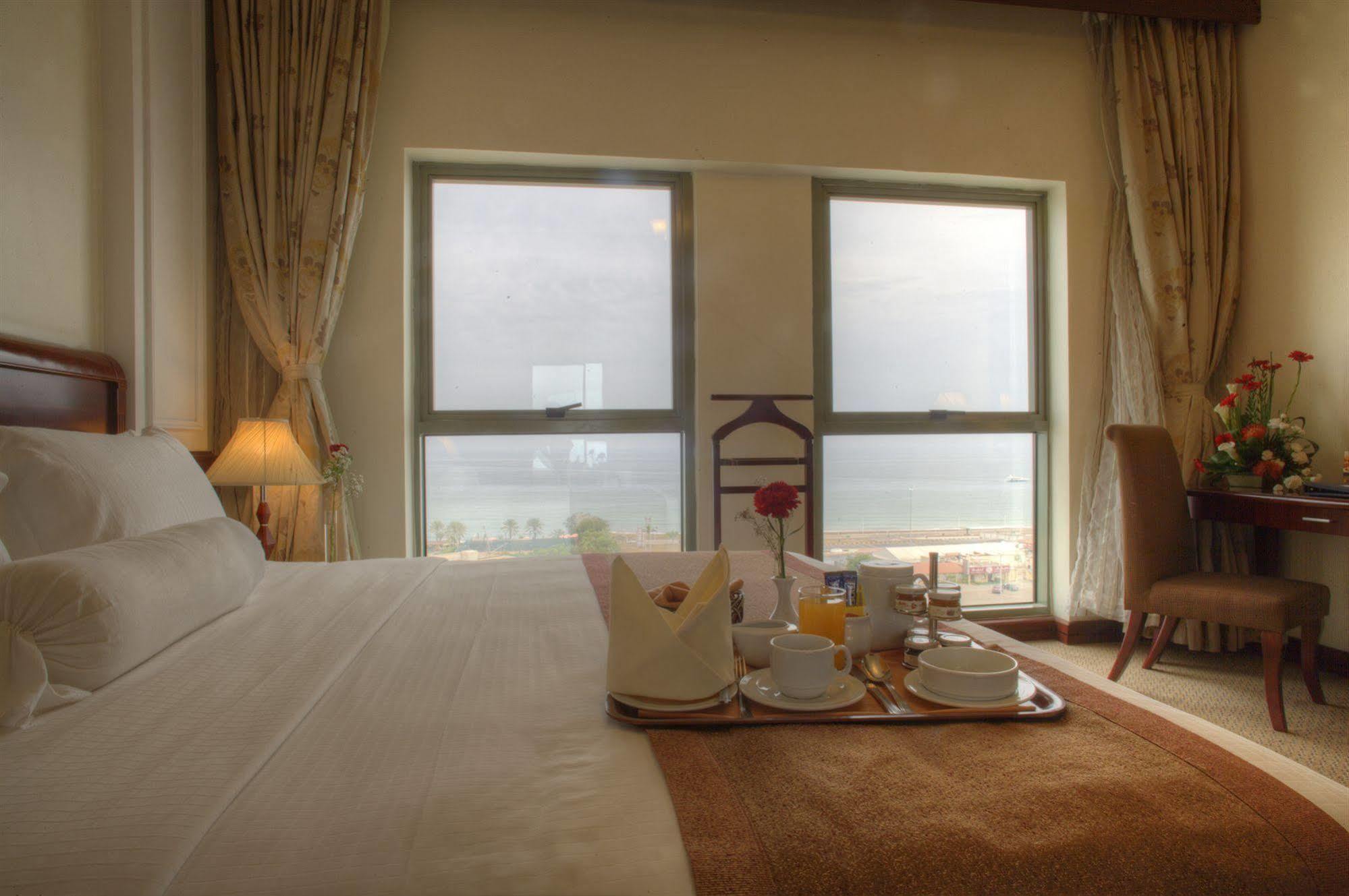Siji Hotel Apartments Fujairah Room photo